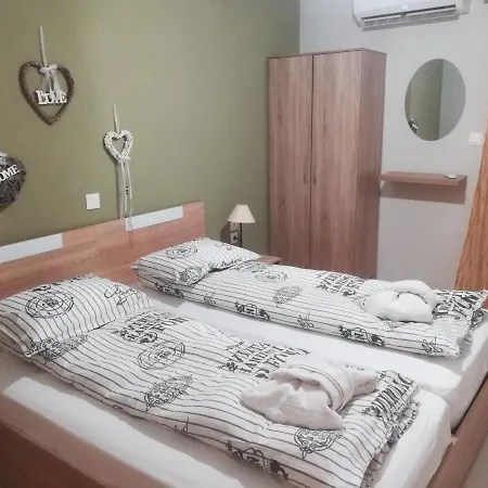 Lejlighed Central Apartment
